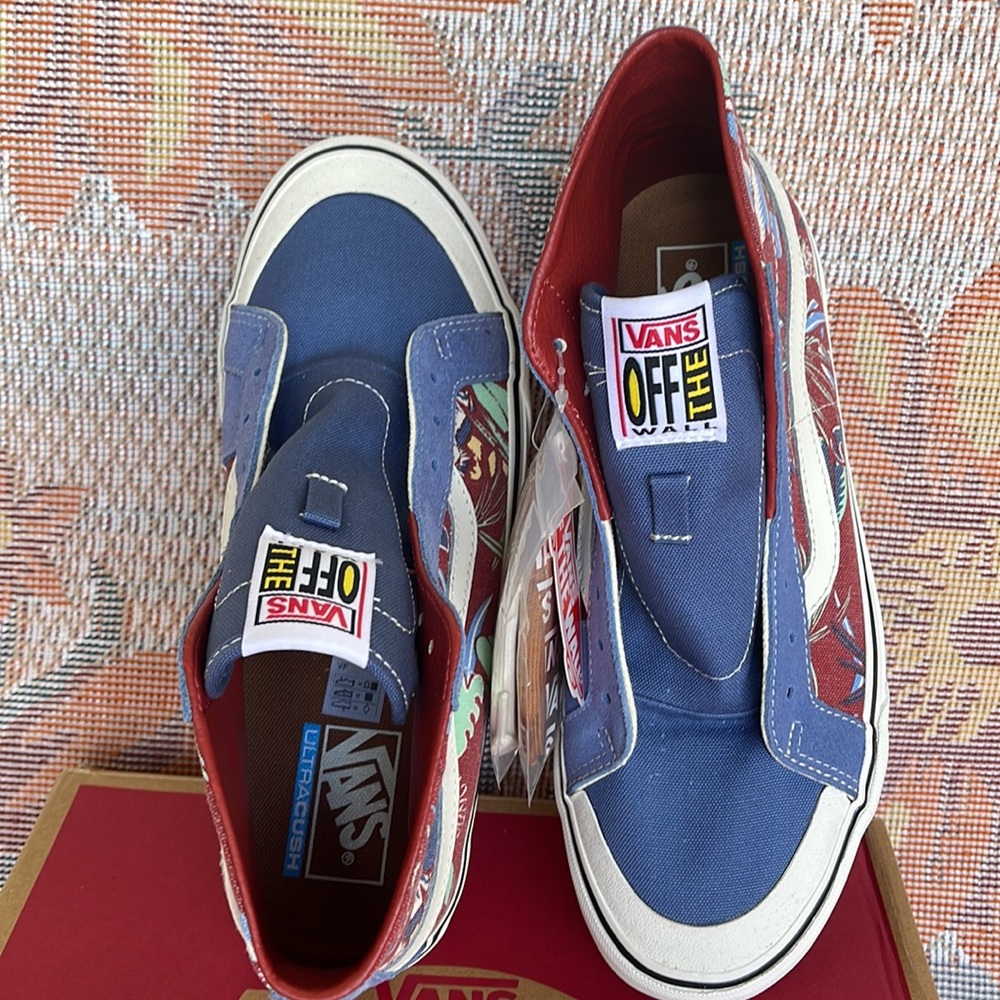 Vans Sk8-Hi 138 Dec
(Hawanjng|)Mnlghtblmshmlw
VNOA4BX2B6R
Men’s sneakers - Picture 13 of 16